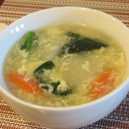 中華スープには中華スープの素しか入れていませんでしたが、和風のいりこダシを加えると、さらに良く感じますね(´艸｀*)
とろみ付きで温まり、美味しかったです♪